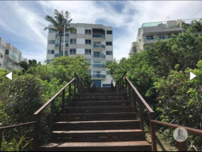 Apartamento peracanga com vista para o mar
